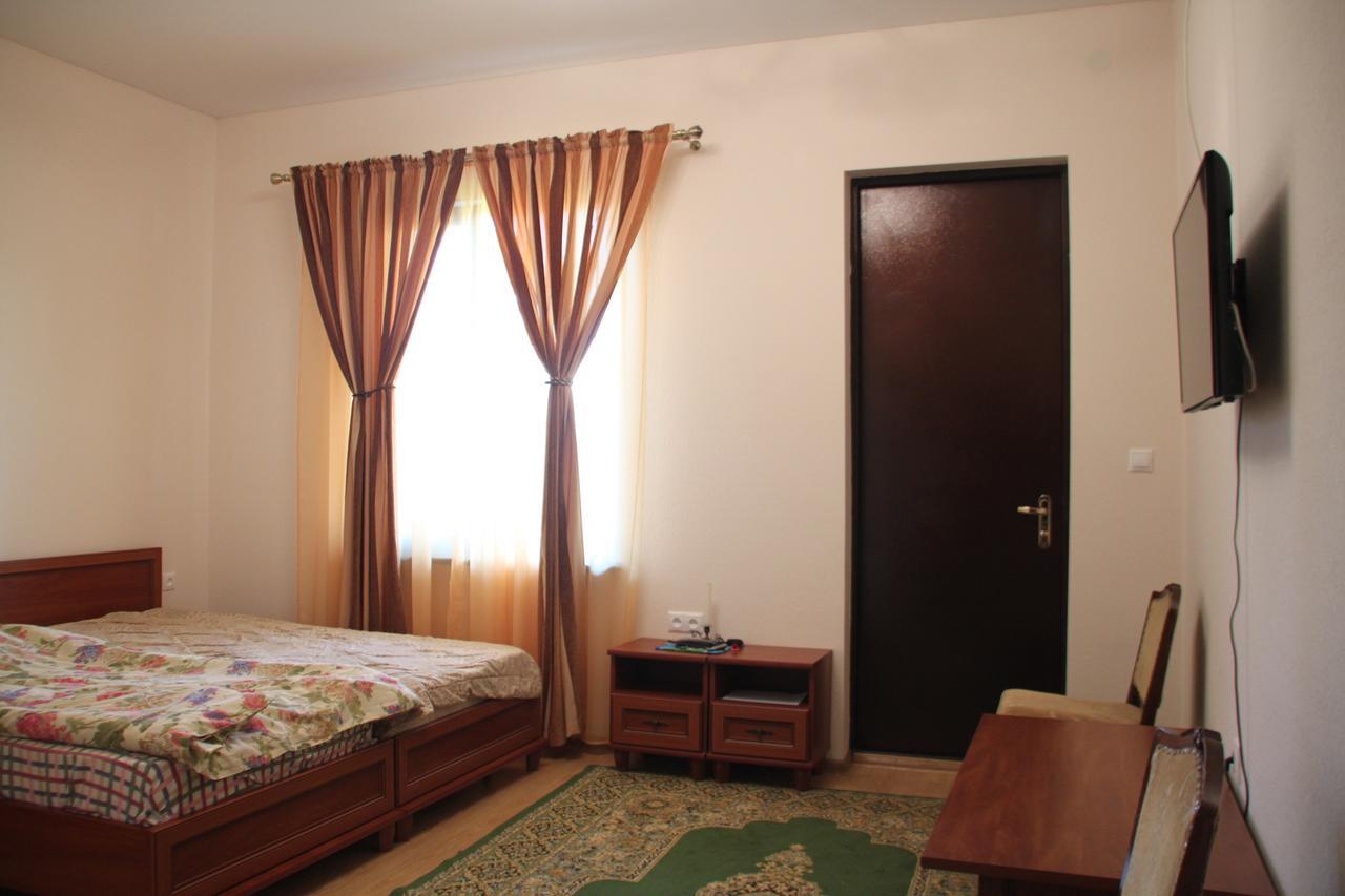 Амрапха Hotell Gudauta Exteriör bild