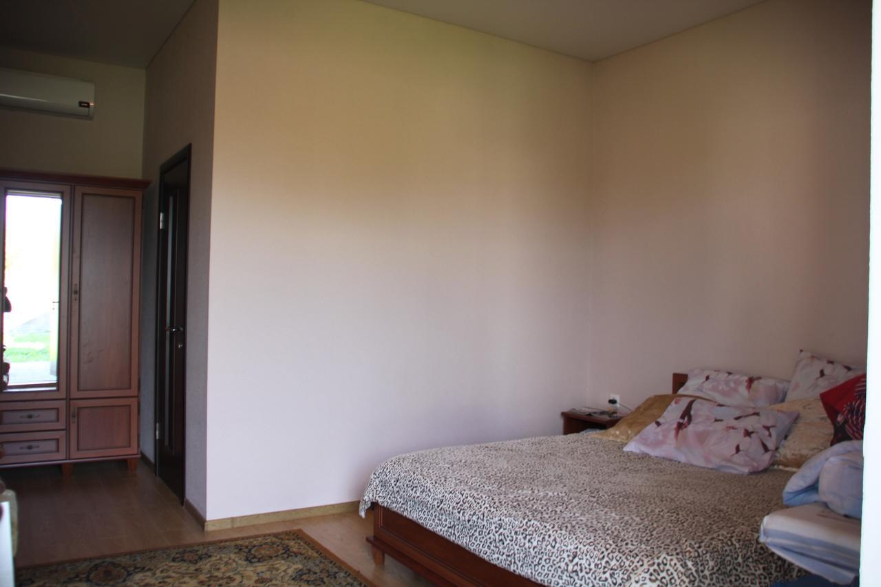 Амрапха Hotell Gudauta Exteriör bild